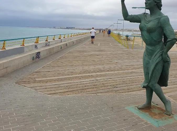 Mit Pool,450 M Zur Apartman