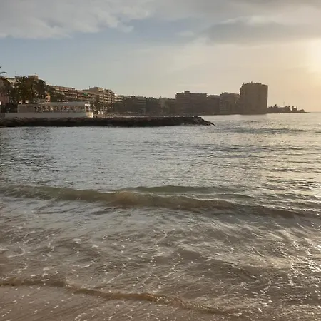 Apartment Mit Pool,450 M Zur